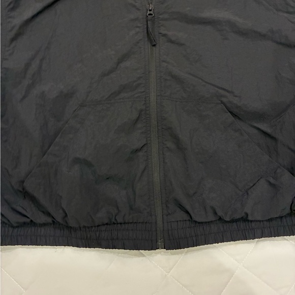 Old Navy Black Nylon Quick Dry Oversized Bomber Style Gathered Back Jacket - Picture 3 of 11